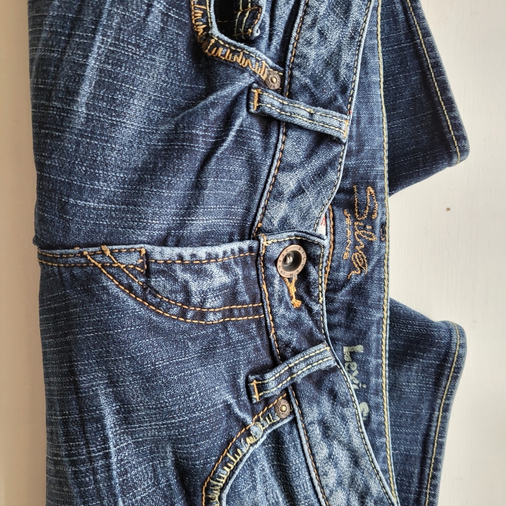 Silver Lexi Shorts - Picture 6 of 8